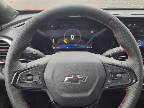 New 2026 Chevrolet Trax RS w/ Sunroof Package FWD image 20