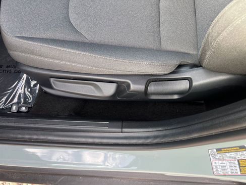 Used 2025 Kia K4 LXS image 23