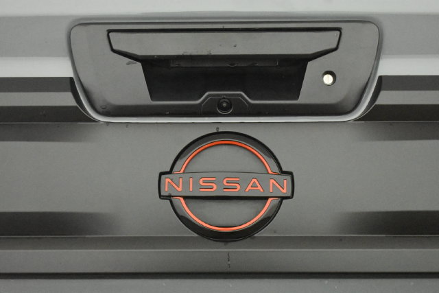Used 2025 Nissan Frontier PRO-4X w/ Pro Convenience Package AWD/4WD image 39