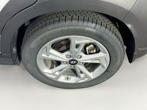 Used 2022 Hyundai Kona SEL w/ Cargo Package AWD/4WD image 28
