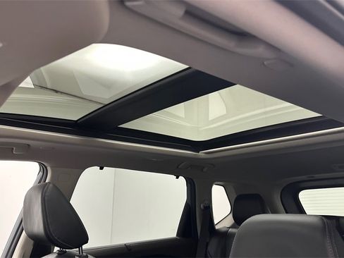 Certified 2023 Nissan Rogue Platinum w/ Platinum Premium Package image 19