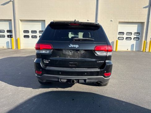 Certified 2021 Jeep Grand Cherokee Laredo AWD/4WD image 3