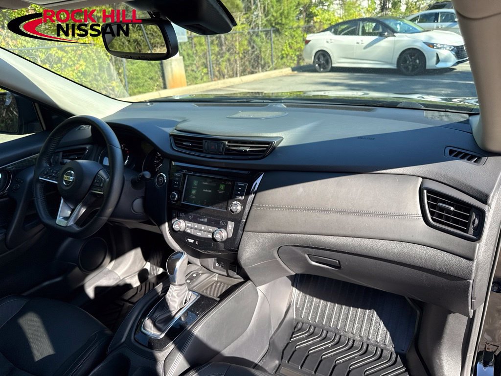 Used 2020 Nissan Rogue SL FWD image 33