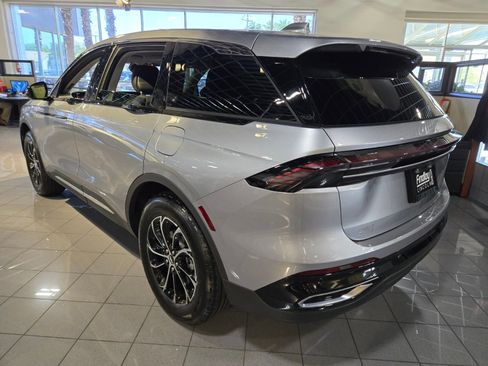 New 2026 Lincoln Nautilus Premier AWD/4WD image 7