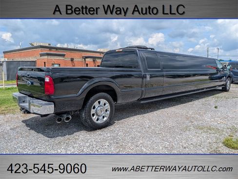 Used 2011 Ford F350 XLT w/ XLT Premium Pkg RWD image 6