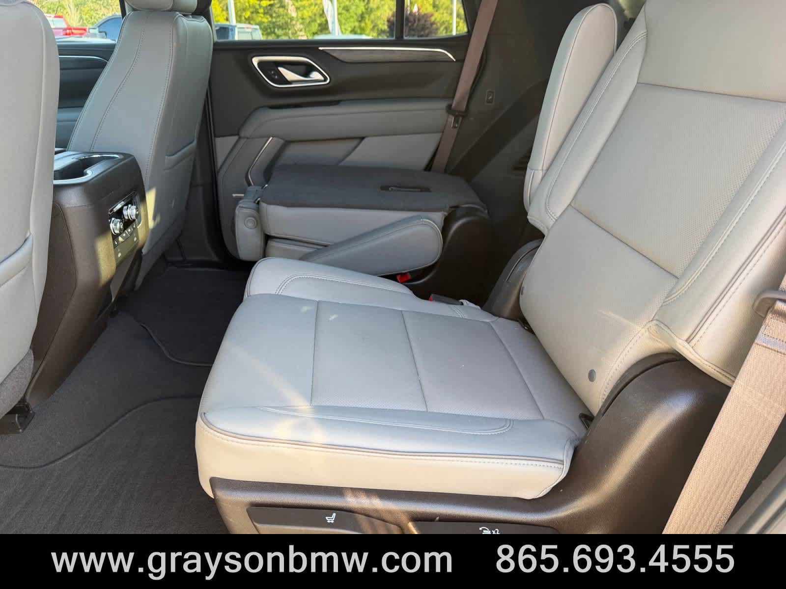 Used 2022 GMC Yukon SLT w/ SLT Premium Package AWD/4WD image 17