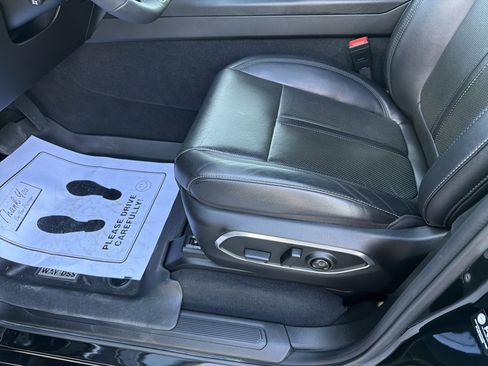 Used 2024 Jeep Wagoneer 4WD w/ Premium Group I image 22