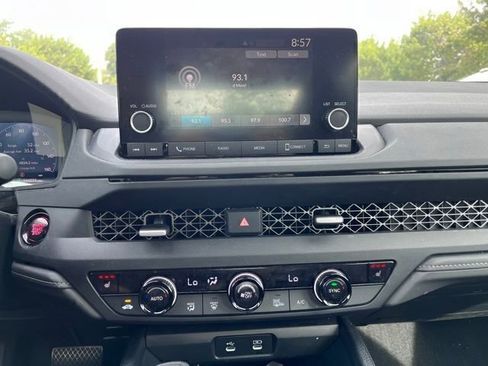 Used 2023 Honda Accord EX image 9