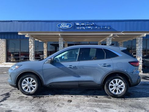 Used 2024 Ford Escape Active w/ Cold Weather Package image 6