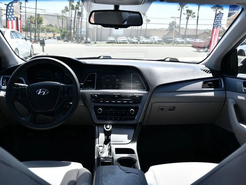 Used 2016 Hyundai Sonata SE FWD image 25