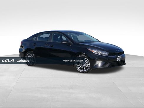 Used 2024 Kia Forte LXS w/ LXS Technology Package image 1