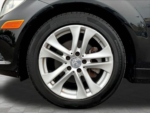 Used 2013 Mercedes-Benz C 250 Sedan image 33