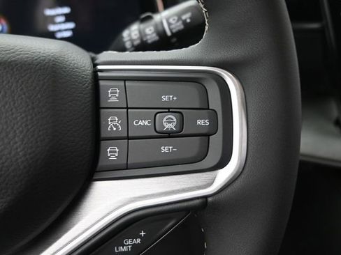 New 2026 Jeep Grand Wagoneer Limited AWD/4WD image 33