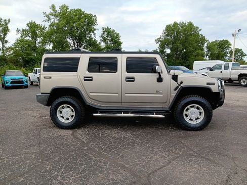 Used 2004 HUMMER H2 w/ Preferred Equipment Group AWD/4WD image 5