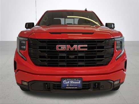 Used 2022 GMC Sierra 1500 Elevation w/ Elevation Premium Package AWD/4WD image 3