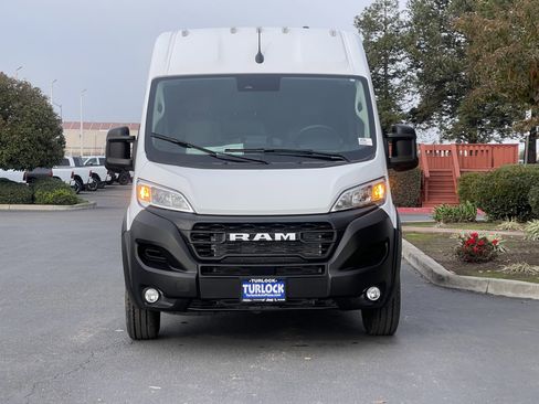 New 2025 RAM ProMaster 2500 w/ Convenience Group image 3