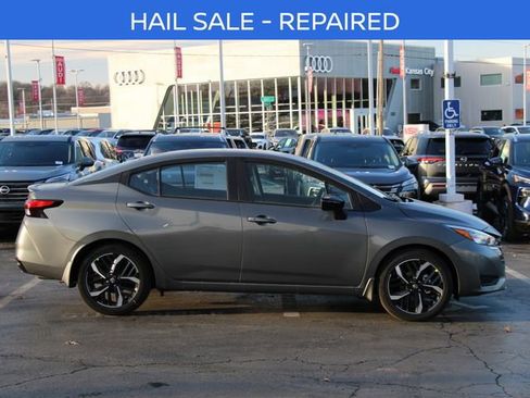 New 2025 Nissan Versa SR w/ Trunk Package image 10