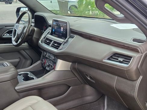 Used 2021 Chevrolet Tahoe LT w/ LT Signature Package image 30