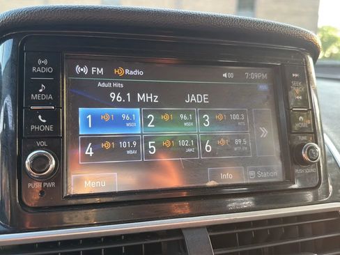 Used 2020 Mitsubishi Eclipse Cross ES FWD image 18