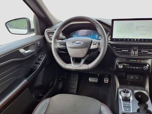 Used 2023 Ford Escape ST-Line Select image 14