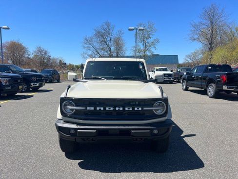 New 2026 Ford Bronco Outer Banks AWD/4WD image 2