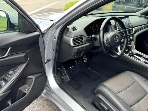 Used 2020 Honda Accord Sport image 11