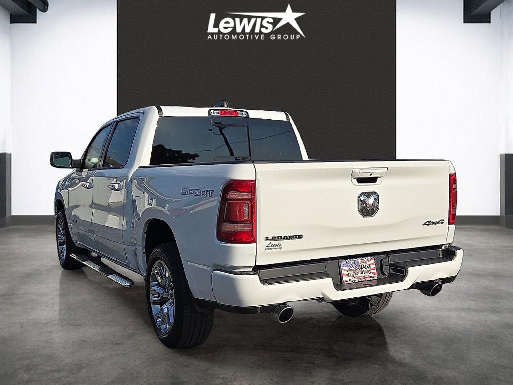Used 2023 RAM 1500 Laramie AWD/4WD image 3