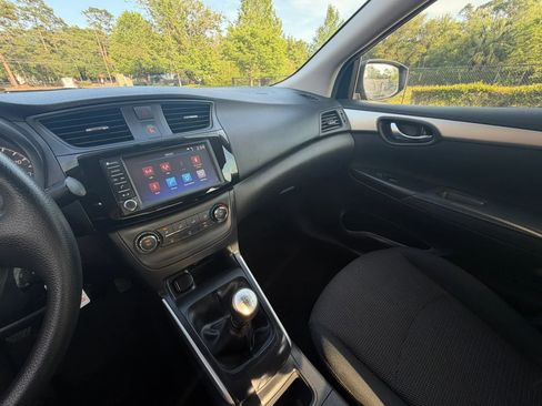 Used 2019 Nissan Sentra S image 20