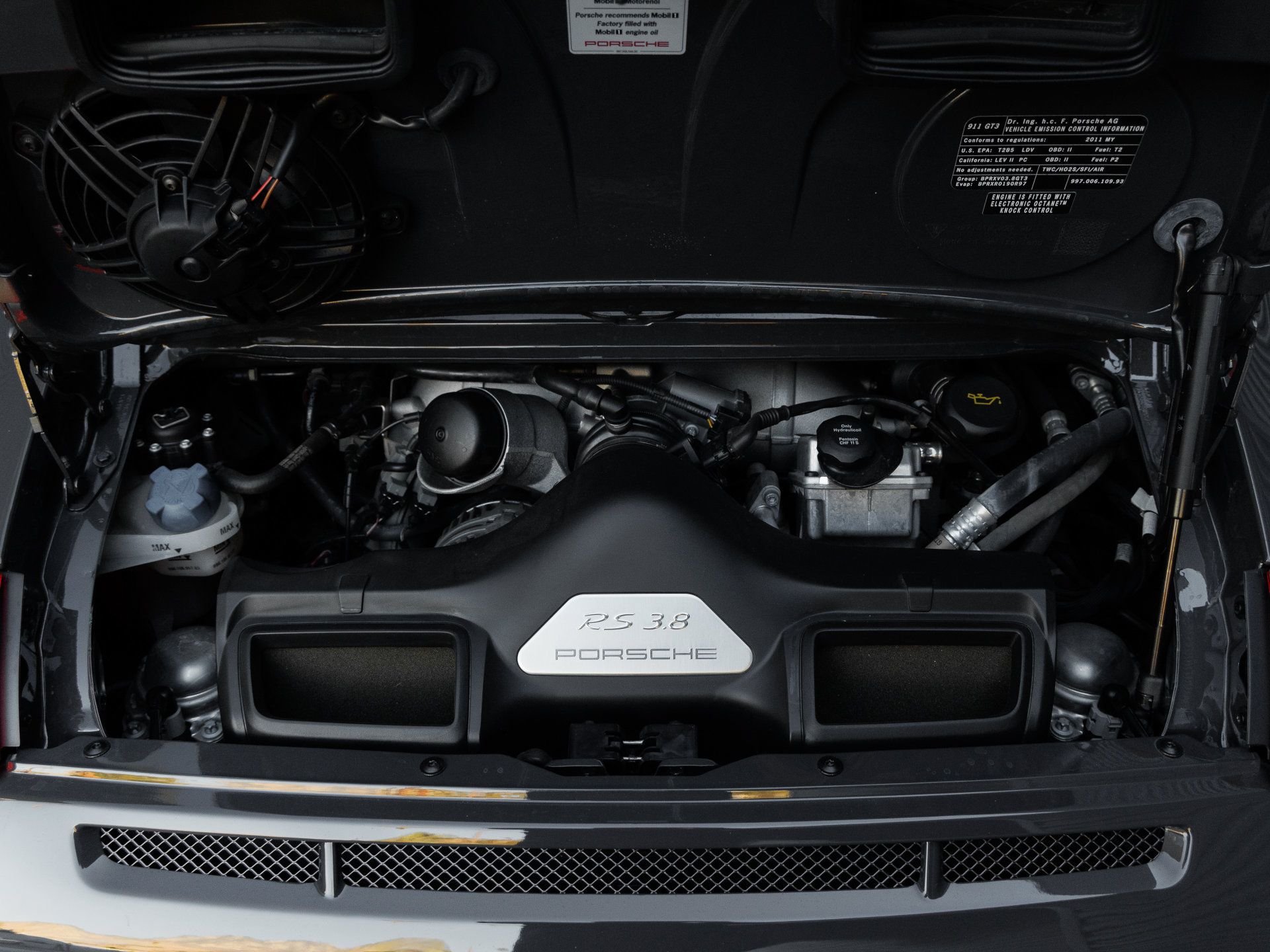 Used 2011 Porsche 911 GT3 RS RWD image 43