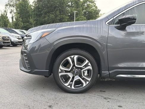 Certified 2025 Subaru Ascent Touring w/ Popular Package #2 AWD/4WD image 9