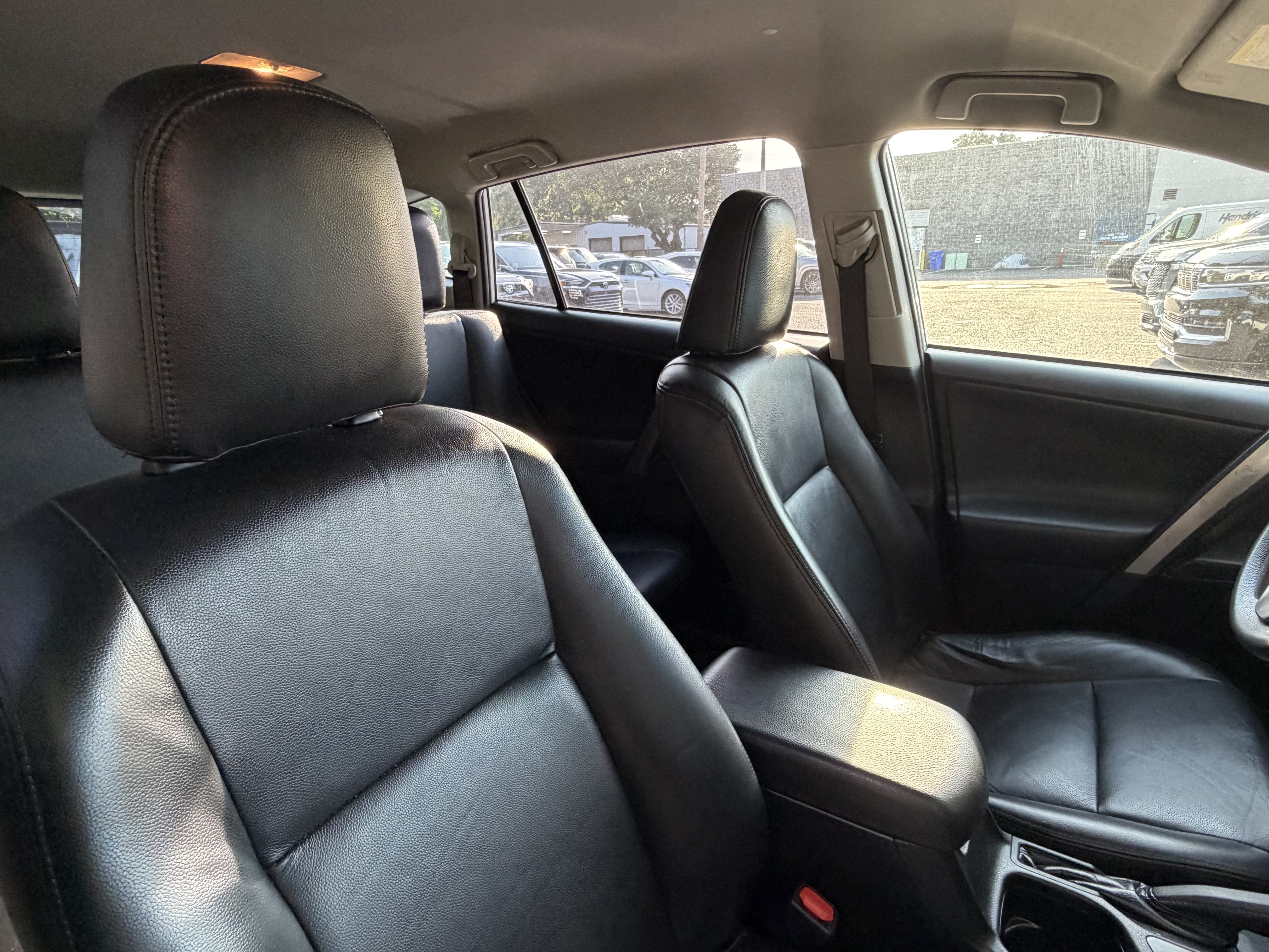 Used 2017 Toyota RAV4 LE FWD image 42