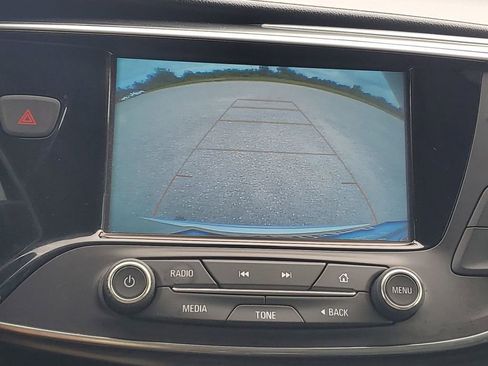 Used 2019 Buick Envision Essence image 31