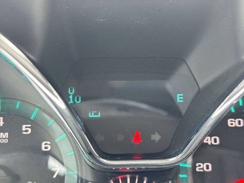 Used 2017 Chevrolet Traverse LT FWD image 24