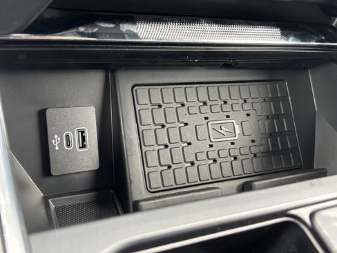 New 2025 Ford F150 Platinum w/ Equipment Group 702A High image 22