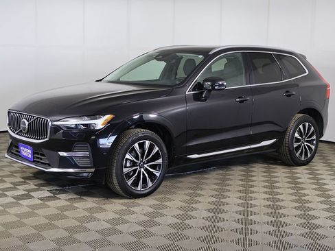 Used 2023 Volvo XC60 B5 Plus AWD/4WD image 10