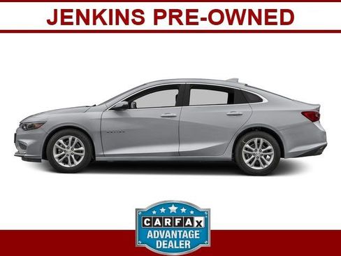 Used 2016 Chevrolet Malibu LT image 3