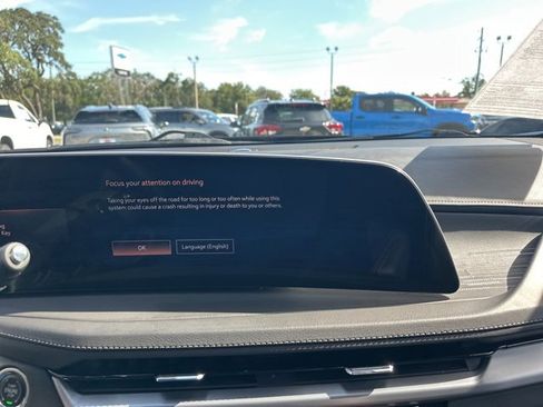 Used 2024 Cadillac XT4 Premium Luxury image 21