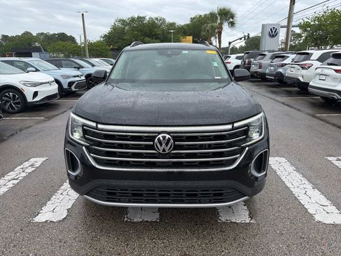 Used 2024 Volkswagen Atlas SE w/ Panoramic Sunroof Package image 14