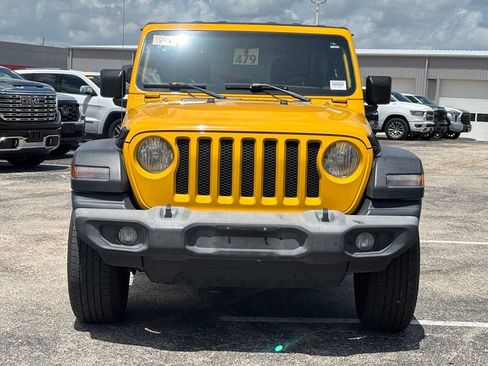 Used 2018 Jeep Wrangler Unlimited Sport AWD/4WD image 3
