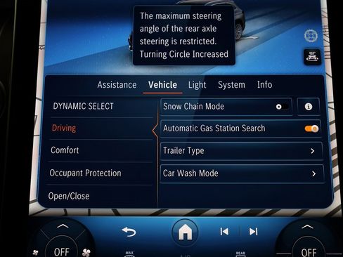 Used 2024 Mercedes-Benz GLC 43 AMG 4MATIC image 32