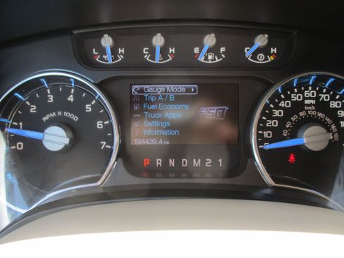 Used 2014 Ford F150 King Ranch w/ King Ranch Luxury Package AWD/4WD image 20