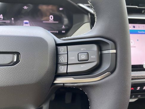 New 2026 Jeep Cherokee Limited AWD/4WD image 13