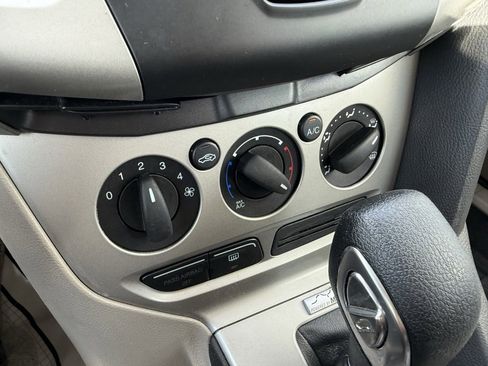 Used 2013 Ford Focus SE image 24