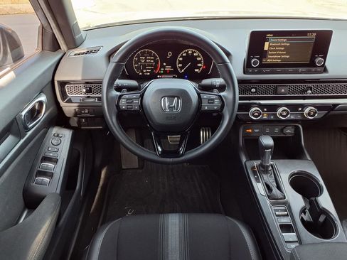 Used 2025 Honda Civic Sport image 13