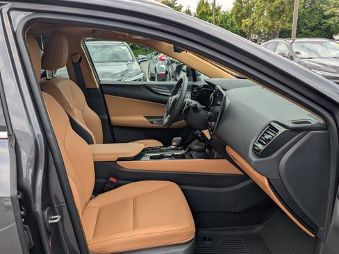 Used 2024 Lexus NX 350 AWD image 11