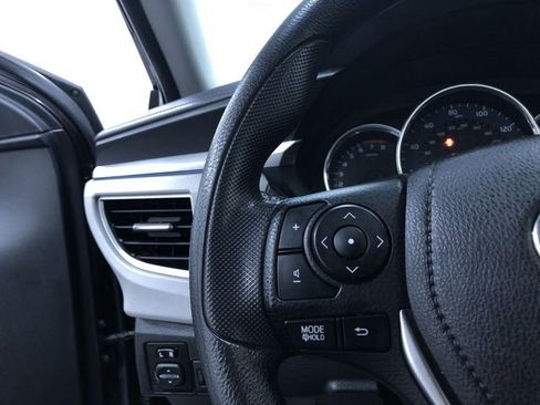 Used 2014 Toyota Corolla LE image 26