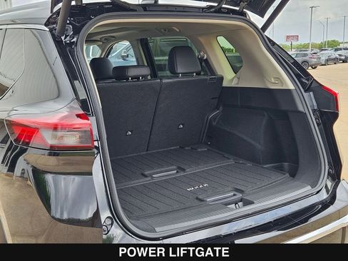 New 2026 Nissan Rogue Platinum AWD/4WD image 28