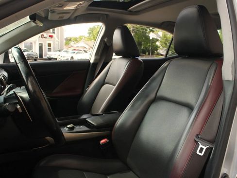 Used 2017 Lexus IS 200t RWD image 16
