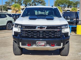 Used 2024 Chevrolet Silverado 1500 ZR2 w/ Technology Package video 2