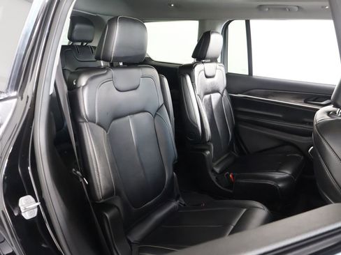 Used 2022 Jeep Grand Cherokee L Limited AWD/4WD image 35